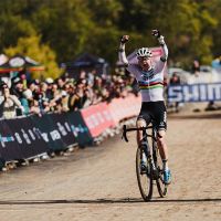 La Copa del Mundo de Ciclocross 2023-2024 arranca en Waterloo con victorias de Thibau Nys y Fem Van Empel