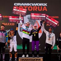 Loïc Bruni y Jess Blewitt se llevan la victoria en el Crankworx World Tour Downhill de Rotorua