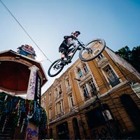 Red Bull Cerro Abajo 2023: Tomas Slavik domina las calles de Valparaíso