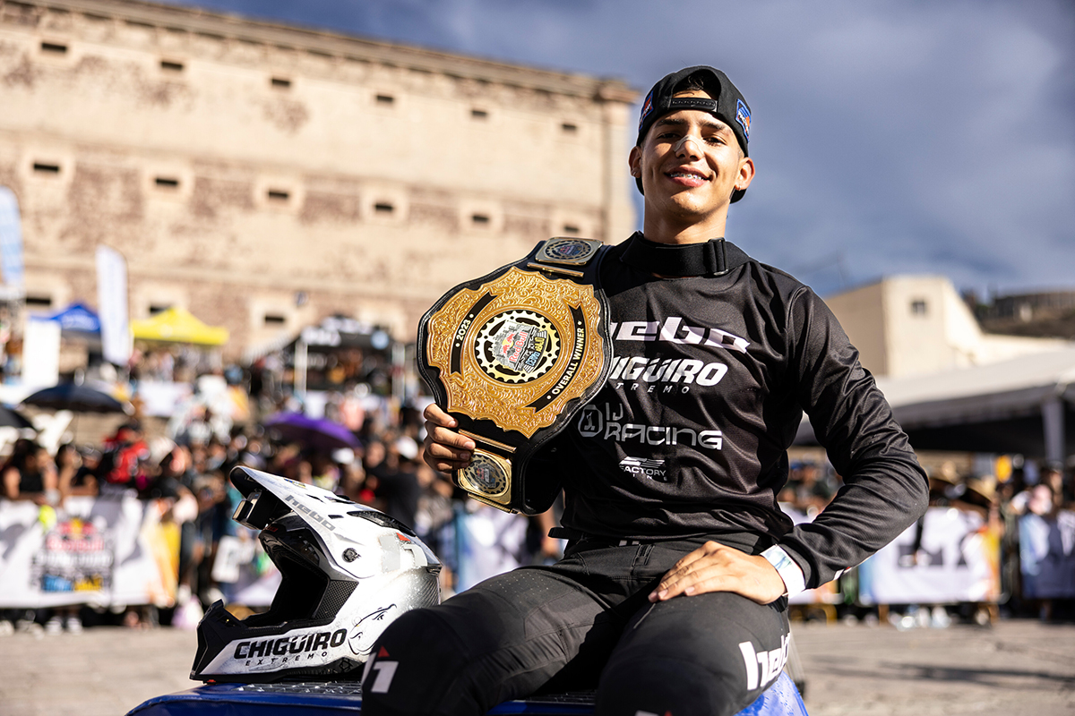 Camilo Sánchez se hace con la victoria en el Red Bull Guanajuato Cerro Abajo y Juanfer Velez se proclama campeón