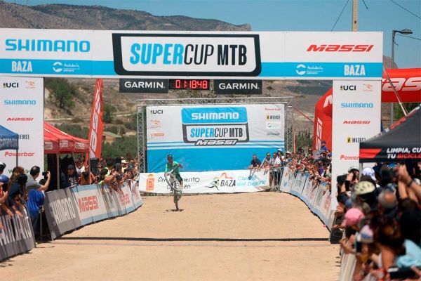 David Campos y Rebecca Henderson conquistan la Super Cup Massi de Baza