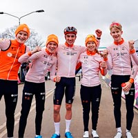 Campeonato del Mundo de Ciclocross 2023: la selección de Países Bajos se lleva el primer maillot arcoiris en el Team Relay