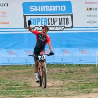 Gerardo Ulloa y Rebecca Henderson se adjudican la Super Cup Massi de Santa Susanna