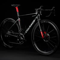 Colnago presenta la V4Rs, la última evolución de la bici de carretera que utilizan los integrantes del UAE Team Emirates