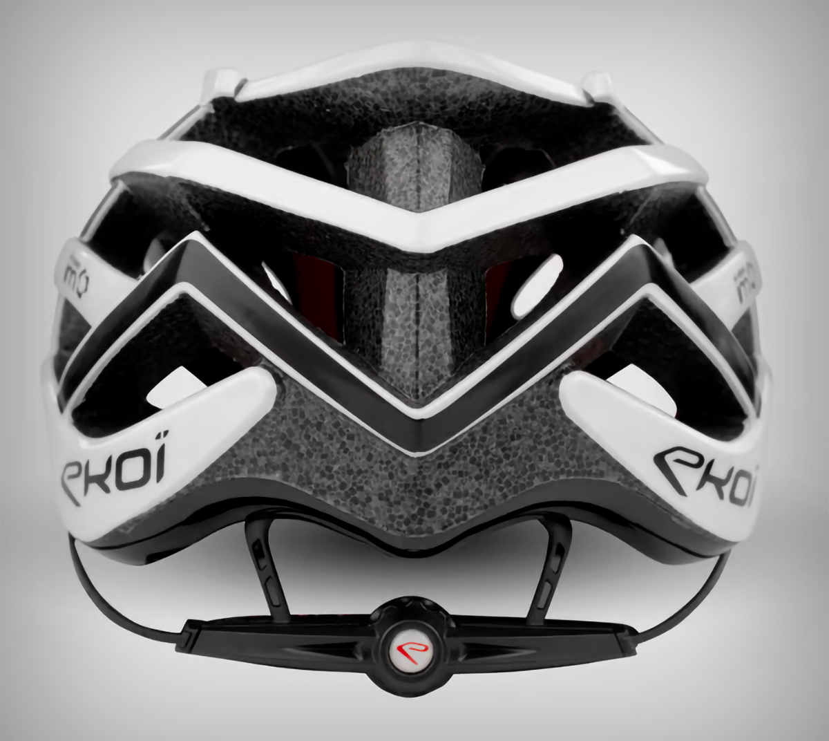 El Ekoï Corsa Light, el casco superventas de la marca, estrena nueva estética y un cierre magnético