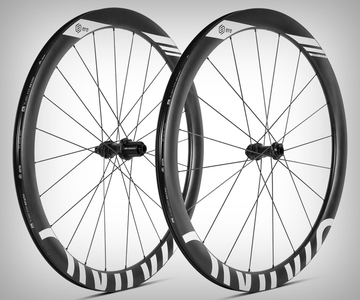 Ere Research Omnia CLR45, unas ruedas aerodinámicas de carbono para bicis de gravel por debajo de los 1.000 euros