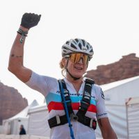 Luis León Sánchez y Ariadna Ródenas se estrenan en la segunda etapa de la NEOM Titan Desert Saudi Arabia 2023