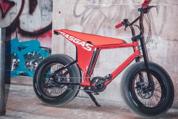 GasGas MOTO, una llamativa bicicleta eléctrica urbana con un diseño que hace girar cabezas