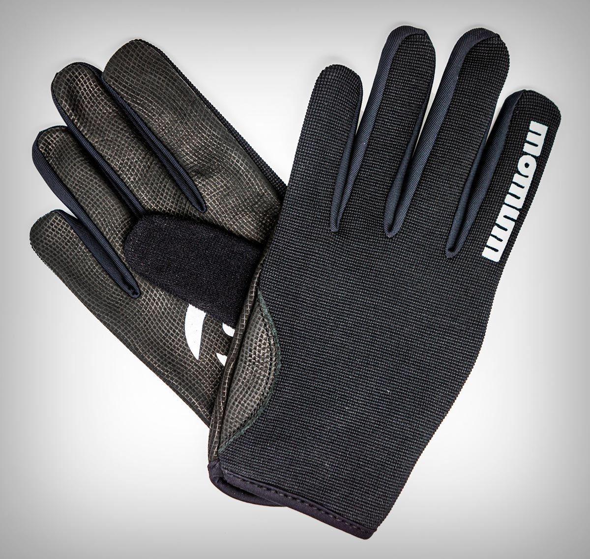 Momum Derma, unos guantes perfectos para los ciclistas que buscan un tacto directo con el manillar