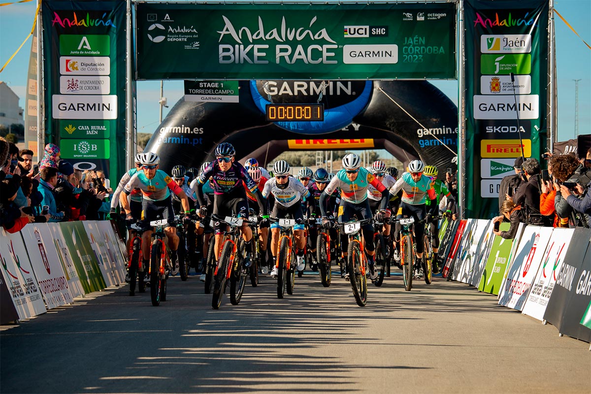 Los mejores momentos de la primera etapa de la Andalucía Bike Race 2023