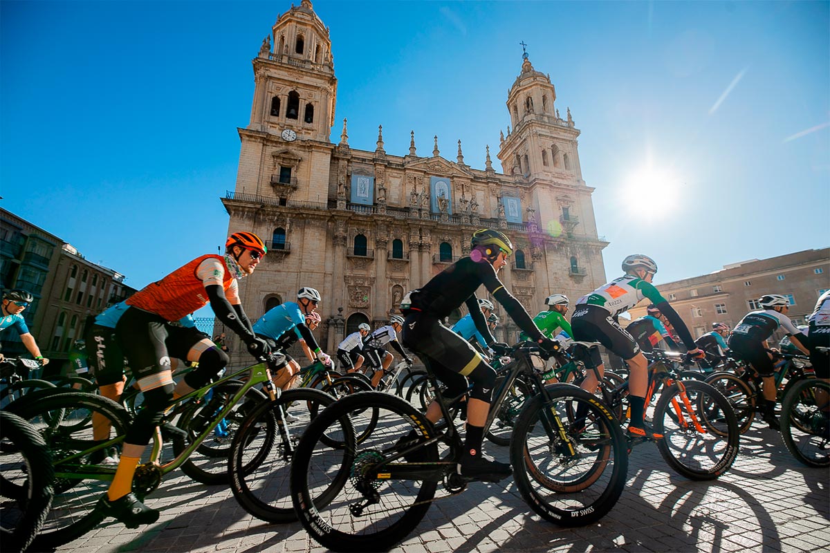 Los mejores momentos de la segunda etapa de la Andalucía Bike Race 2023