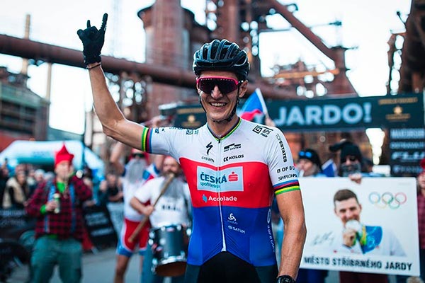 Jaroslav Kulhavy se despide de Specialized después de 16 años con la marca