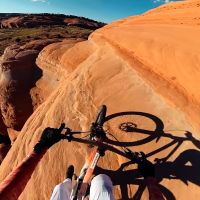 Kilian Bron pone a prueba la Commencal Tempo por los senderos más espectaculares de Norteamérica