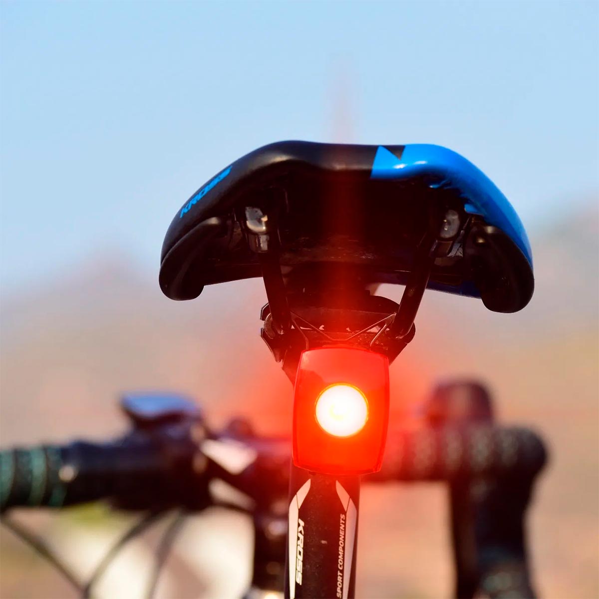 Pygomic P1-F 200 y P1-R 200, luces 'Made in Spain' para ser vistos de día y de noche sobre la bicicleta