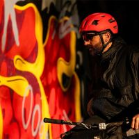 MET presenta el E-Mob MIPS, un casco con certificación NTA 8776 para un uso urbano con bicicletas eléctricas