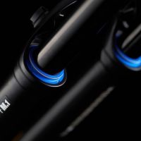 Öhlins se adentra en el segmento del XC con una horquilla y dos amortiguadores