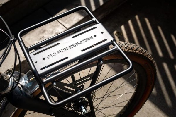Pizza Rack, un portabultos frontal diseñado para llevar los paquetes más anchos e incómodos