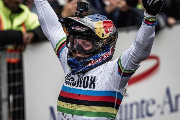 El RockShox Trek Race Team, el equipo de Valentina Höll, anuncia su disolución
