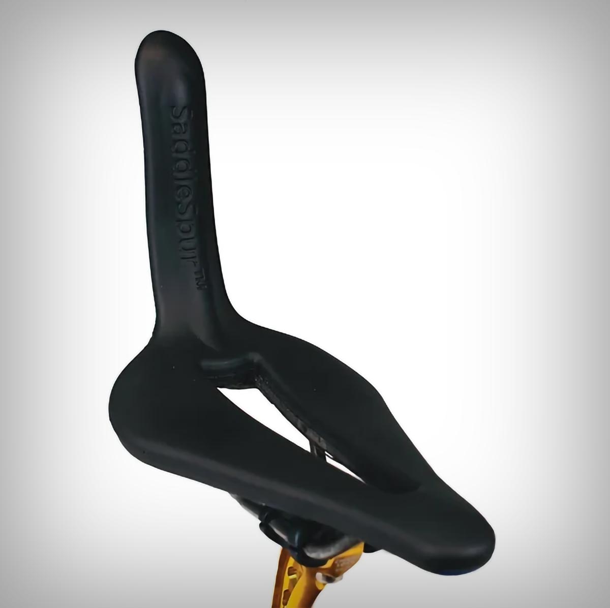 SaddleSpur, un sillín con respaldo de diseño 'muy sugerente' que promete más potencia y rendimiento con menos esfuerzo