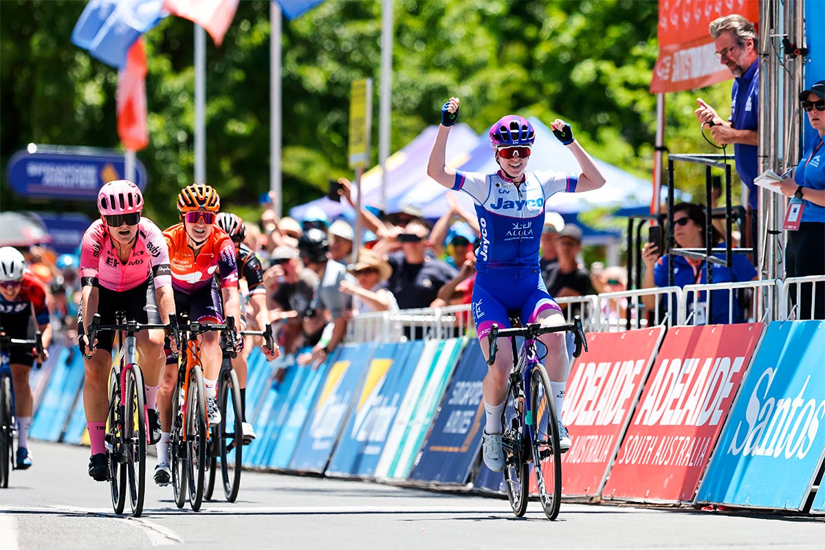 Alexandra Manly gana la segunda etapa y se hace con el liderato del Tour Down Under Femenino 2023