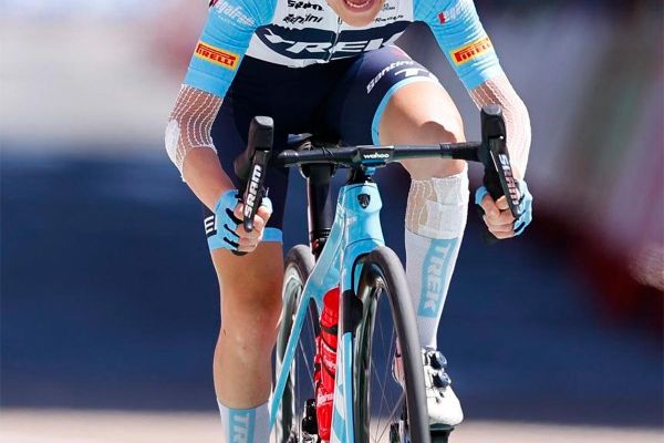 La Vuelta Femenina 2023: Gaia Realini gana la sexta etapa y Annemiek van Vleuten se viste de líder
