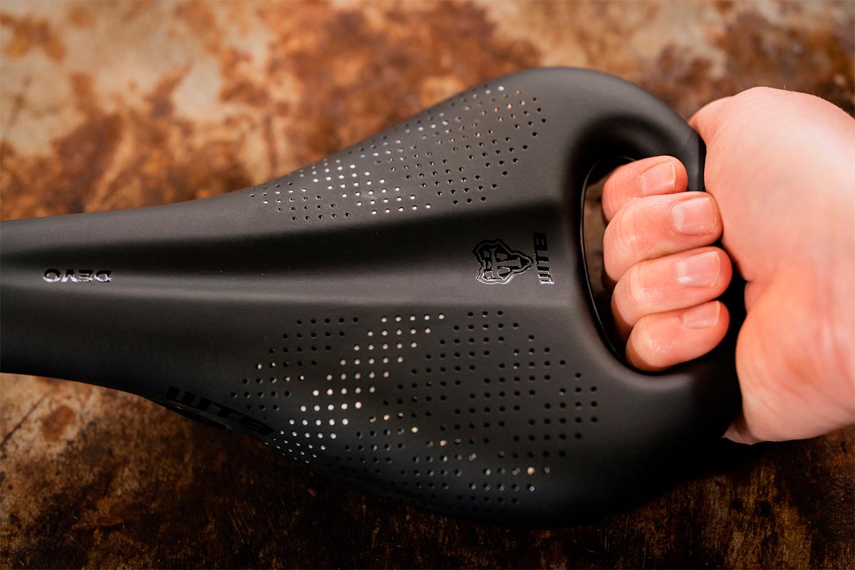 WTB Devo, un sillín con asa de agarre integrada específico para bicicletas eléctricas