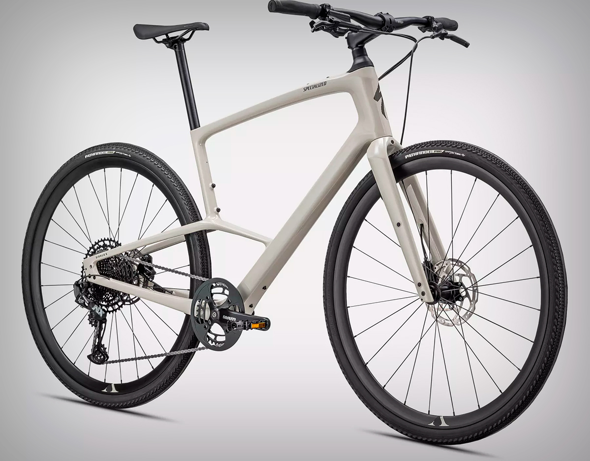 Specialized le da una vuelta de tuerca a los cuadros de carbono con la Sirrus X Carbon, una bicicleta con un diseño fuera de lo común
