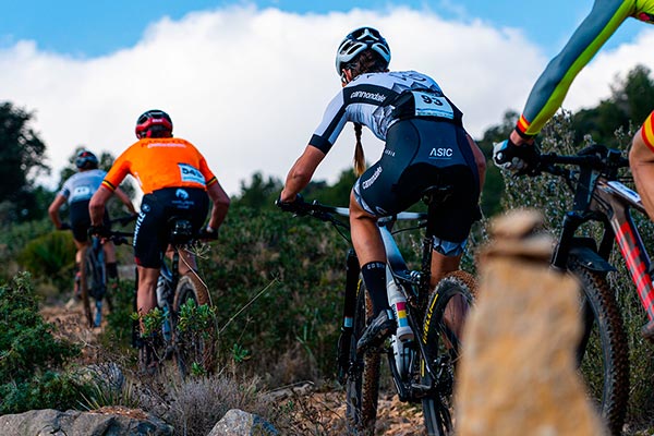 Costa Blanca Bike Race 2023: Emil Hasund y Janika Loiv sentencian la carrera con otra victoria