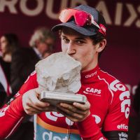 Tijl De Decker, joven promesa belga del Lotto Dstny, en coma tras sufrir un accidente mientras entrenaba