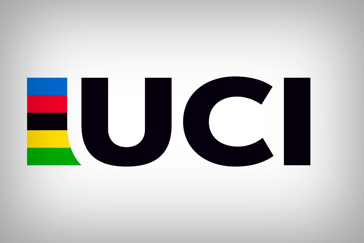 La UCI actualiza la normativa para las contrarrelojes individuales aumentando la distancia entre vehículo y ciclista a 25 metros