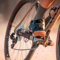 Udog Distanza, unas zapatillas para gravel con una suela envolvente que promete una gran durabilidad y comodidad