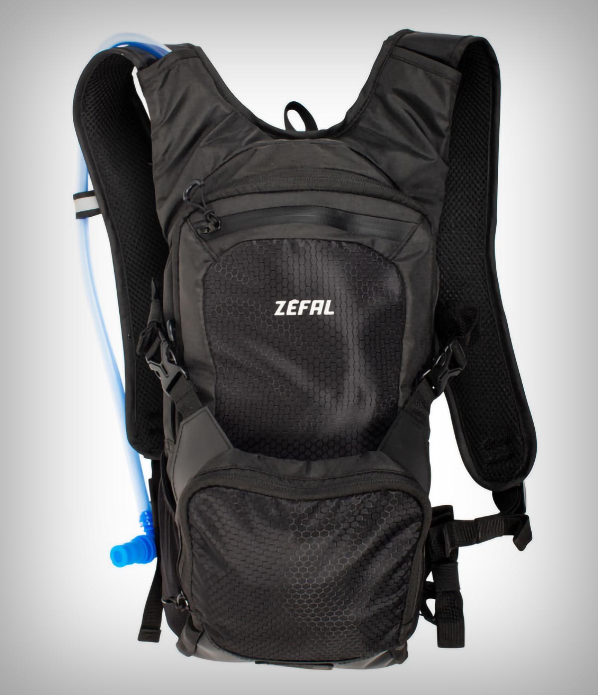 Zéfal presenta su primera gama de mochilas de hidratación con tres modelos a elegir y un precio muy equilibrado
