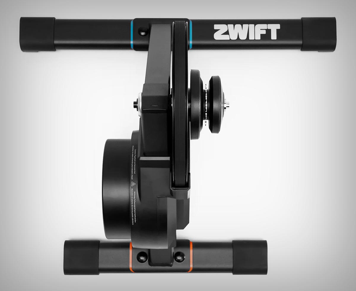 Zwift Hub One, un rodillo con un solo piñón y cambio virtual compatible con cualquier bicicleta de 8 a 12 velocidades