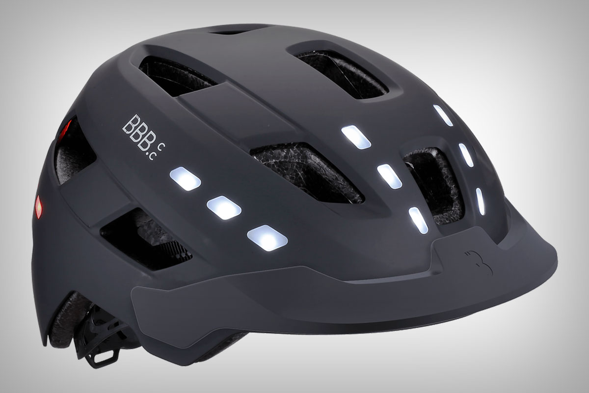 BBB District LED, un casco polivalente con 22 luces LED integradas y versiones con visera o pantalla