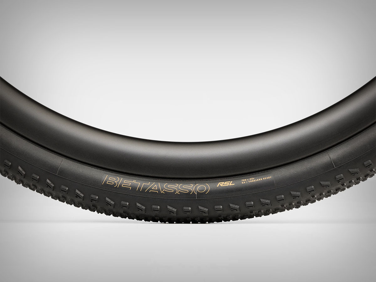 Bontrager presenta los Betasso y Girona, sus dos nuevos neumáticos para bicis de gravel