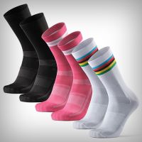 Danish Endurance: unos calcetines para ciclismo de ajuste ergonómico, zonas de amortiguación y garantía antiagujeros