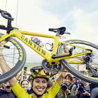 Canyon cierra 2024 con una temporada histórica llena de éxitos en el ciclismo y triatlón