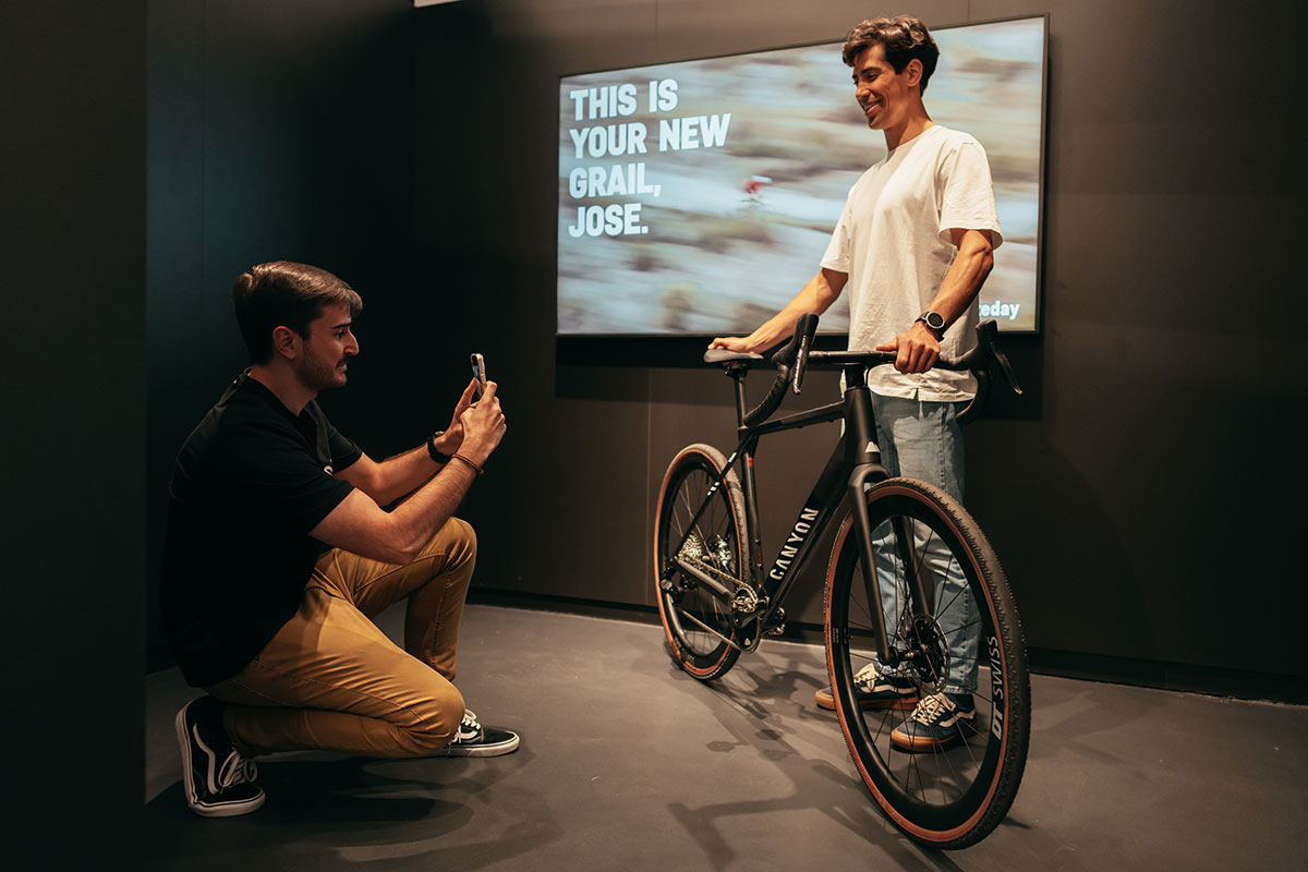 Canyon Bicycles abre su primer centro de servicio en España y acelera su estrategia directa al consumidor