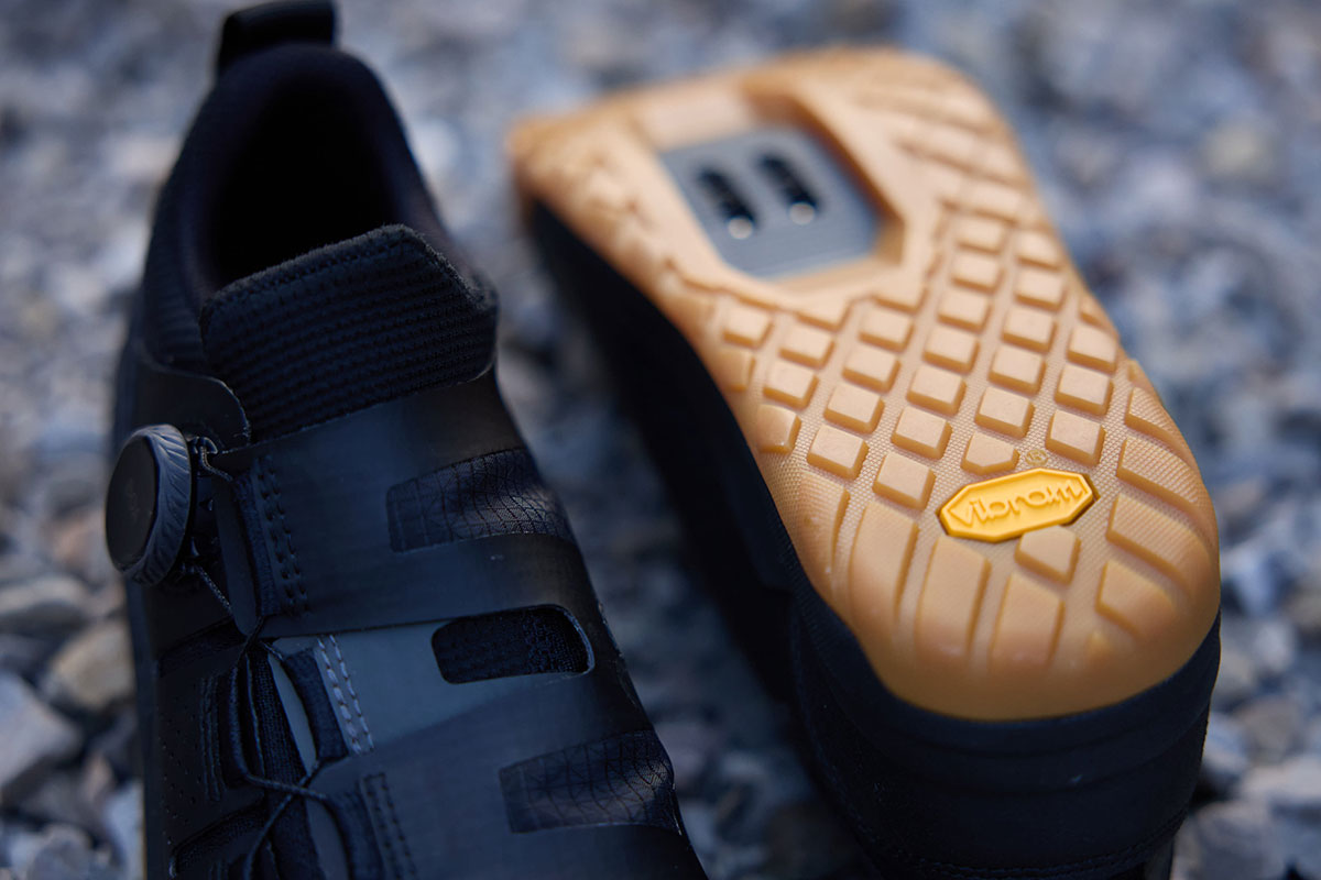 Canyon presenta las Scampr, unas versátiles (y cómodas) zapatillas de aventura para ciclistas de montaña