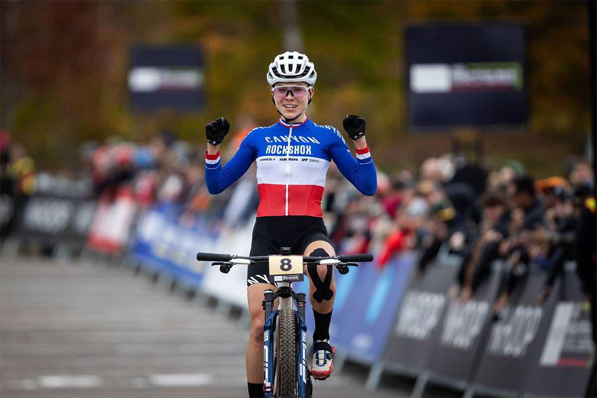 Alan Hatherly y Alessandra Keller se proclaman campeones de la Copa del Mundo de XCO 2024