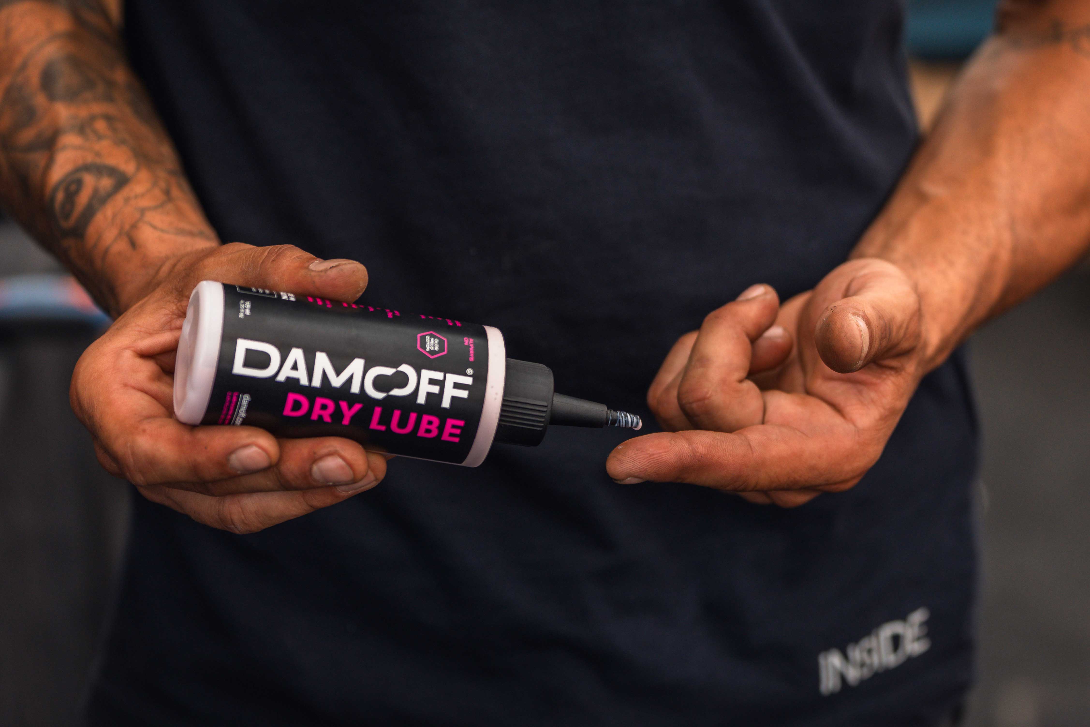 Damoff Dry Lube, la primera cera para cadenas resistente al agua que mejora y prolonga la vida de la transmisión