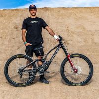 Dawid y Szymon Godziek se despiden de NS Bikes para dar la bienvenida a Specialized