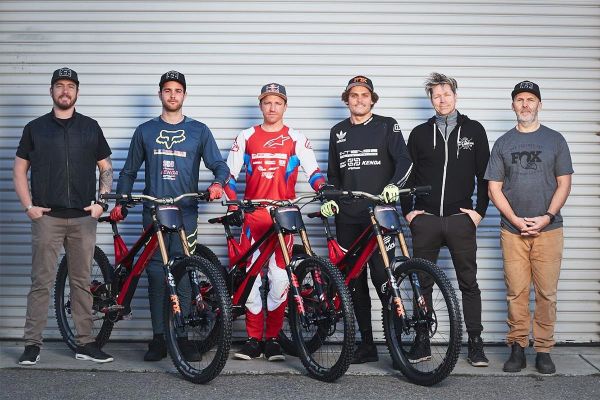 El Intense Factory Racing Team anuncia oficialmente su disolución