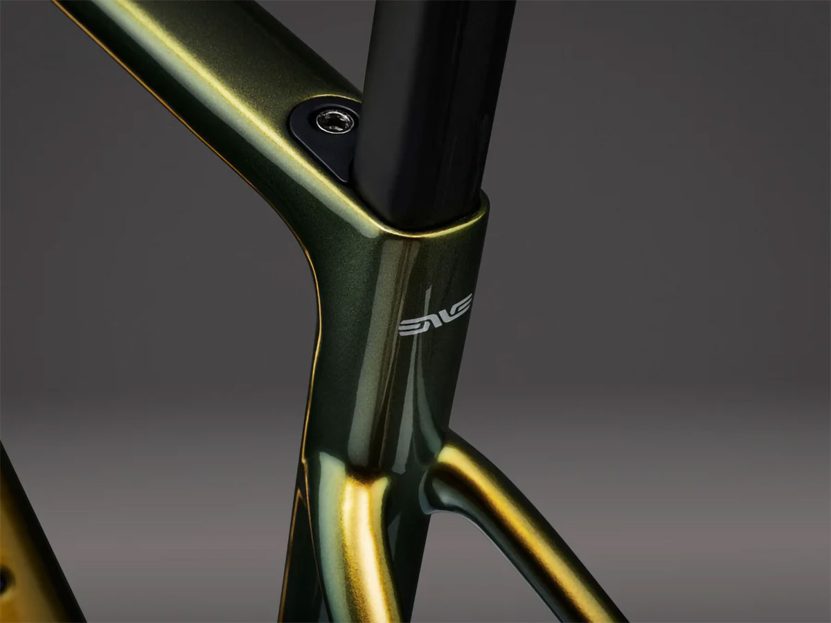 ENVE presenta la Fray, una bici All-Road con almacenamiento en el cuadro y espacio para neumáticos de hasta 40 mm