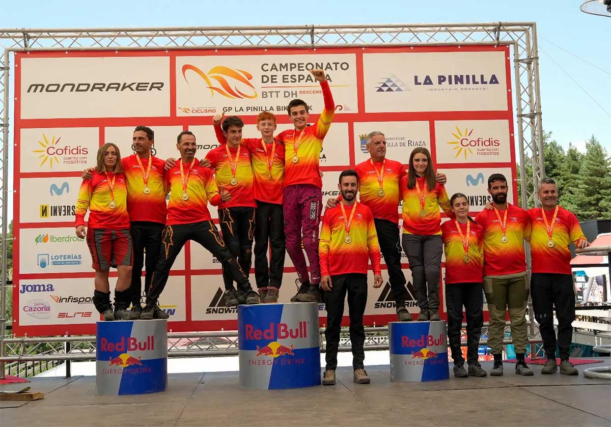 Daniel Castellanos y Cristina Menéndez se proclaman campeones de España de Descenso 2024