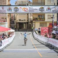 Alejandro Valverde y Sofía Rodríguez arrasan en la Castellón Gravel Race, tercera prueba de la Copa de España