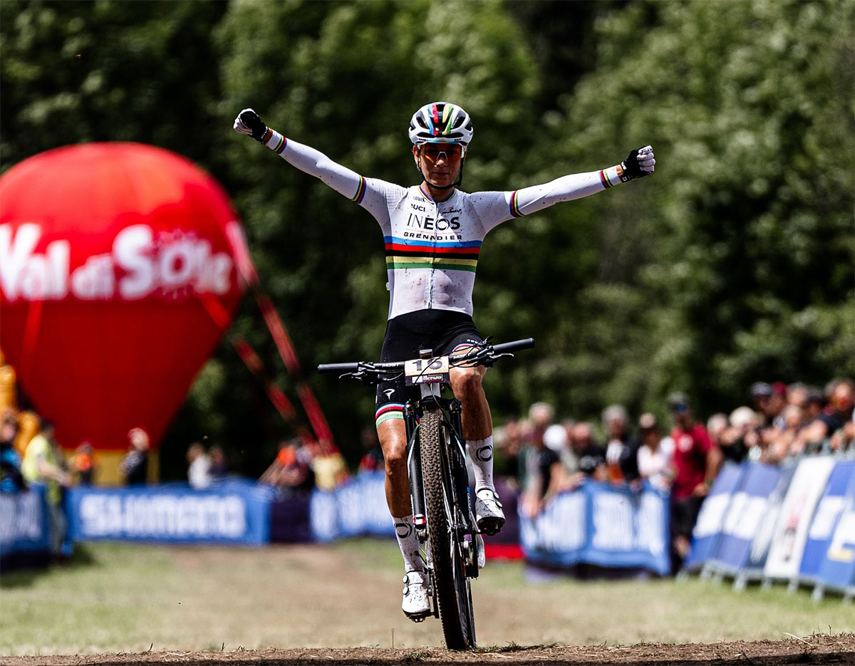 Copa del Mundo de XCO 2024: Nino Schurter y Pauline Ferrand-Prévot se llevan la victoria en Val di Sole