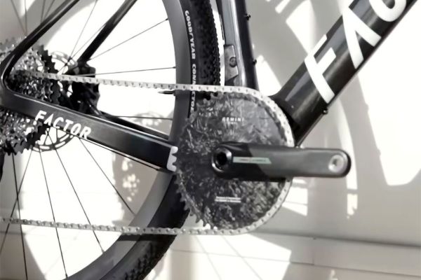 El ultraligero plato de fibra de carbono Gemini Rigel estrena versión para carretera y gravel