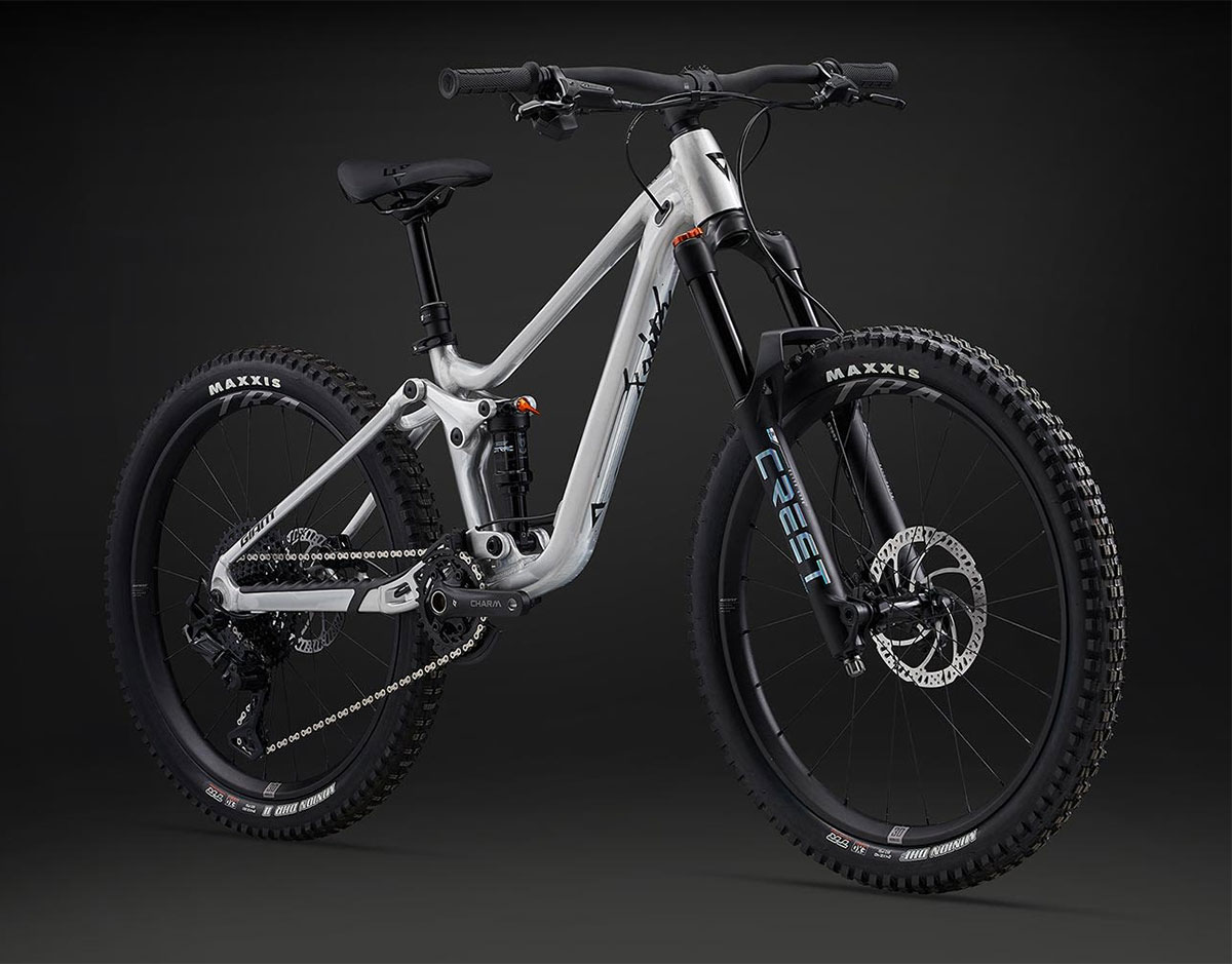 Giant presenta la Faith, una bicicleta de Trail de alto rendimiento diseñada para las jóvenes promesas del Gravity