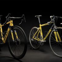 Giant presenta la TCR Advanced SL Legends Edition: un homenaje a la histórica TCR de 1997